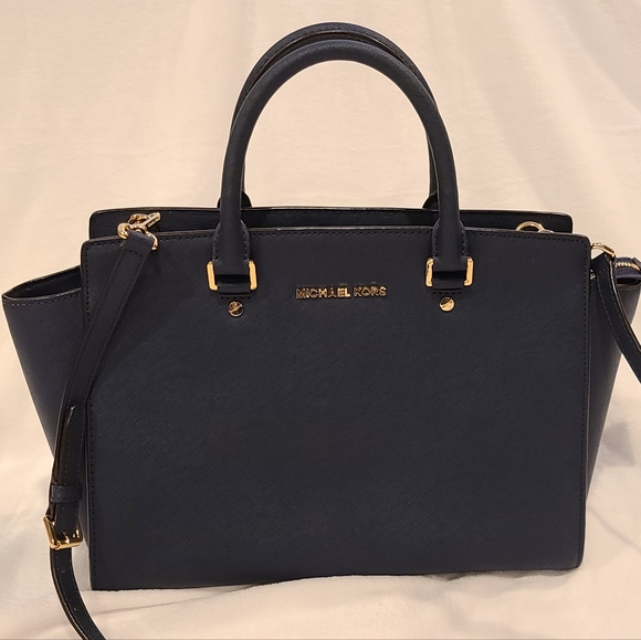 Michael Kors Handbags - Michael Kors Selma Satchel large
